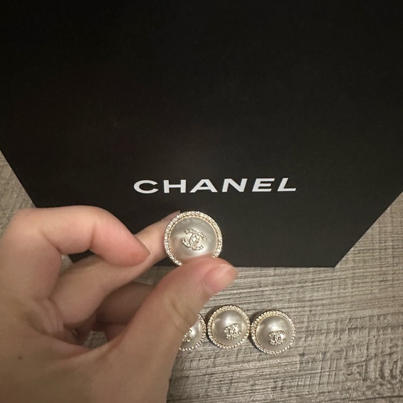 CHANEL Silver Button Collection two pair - Picture 2 of 2